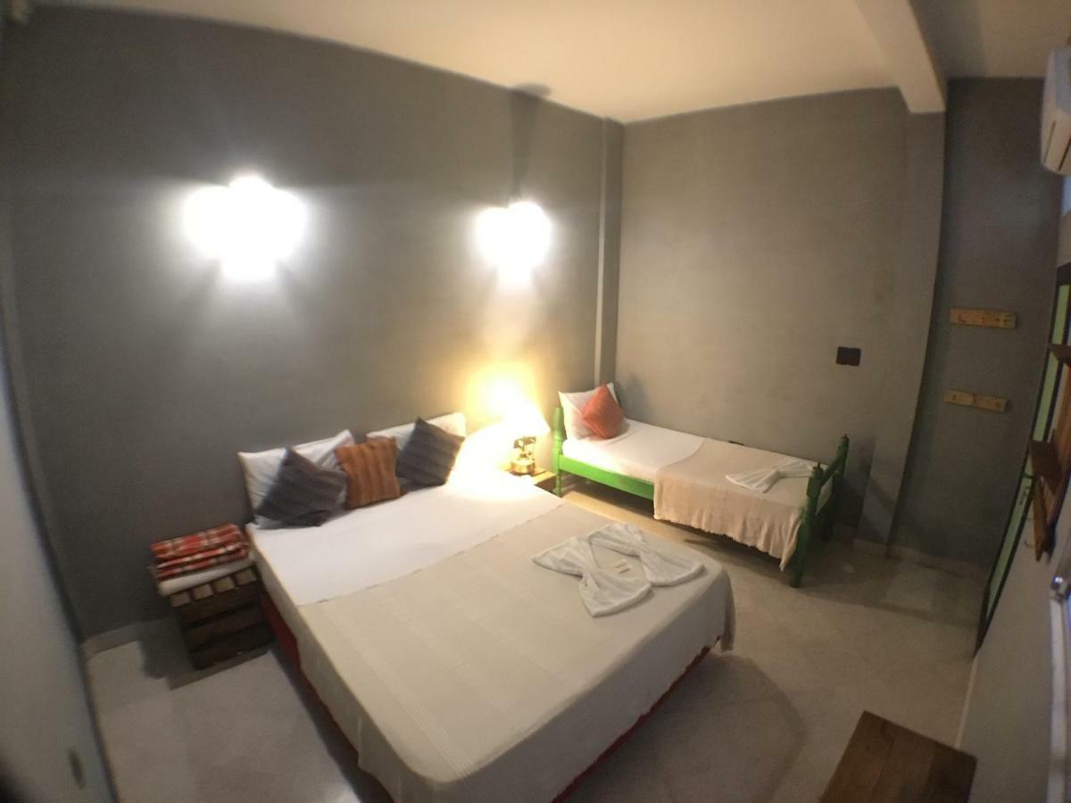 Hostal El Farol Asuncion Dış mekan fotoğraf